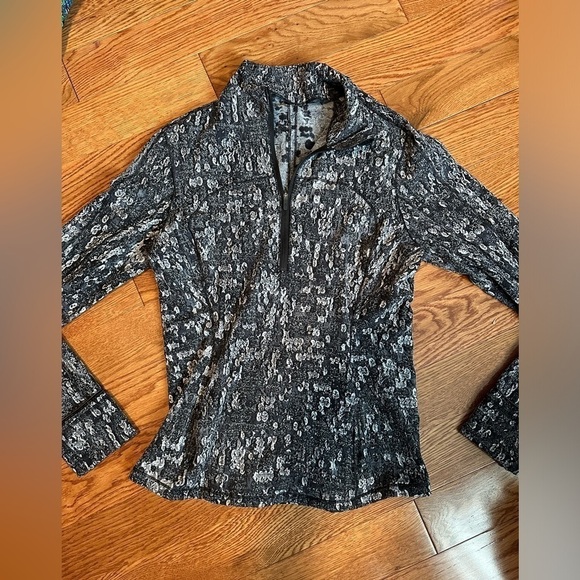 lululemon athletica Sweaters - Lululemon run briskly top